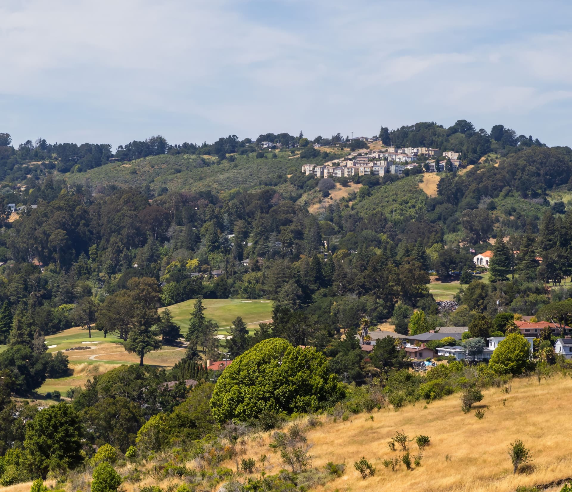 Brentwood hills and country club landscape in Los Angeles